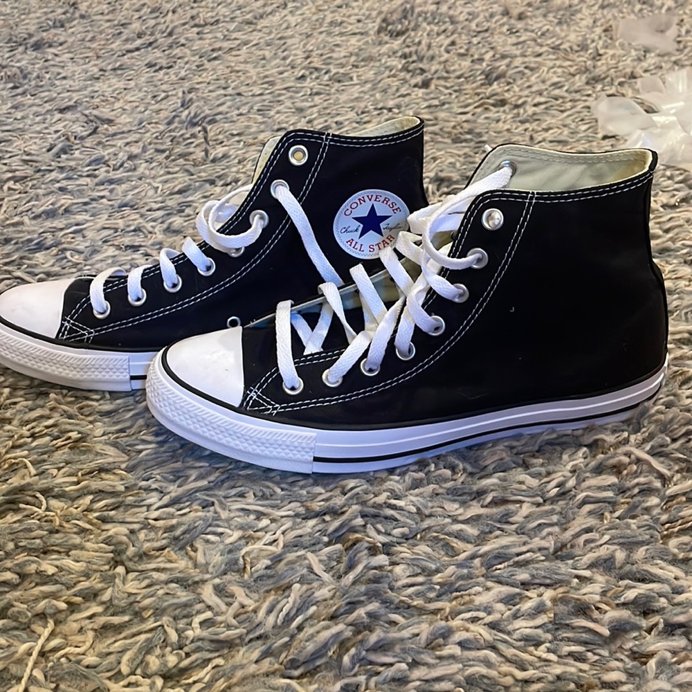 Men’s Black Converse -  US Size 9 - Discounted shipping!